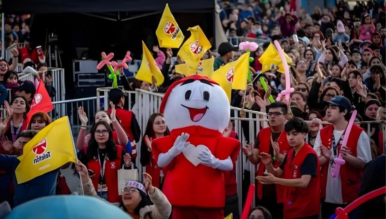 /la-gira-teleton-llega-a-antofagasta-con-gran-show-en-plaza-colon