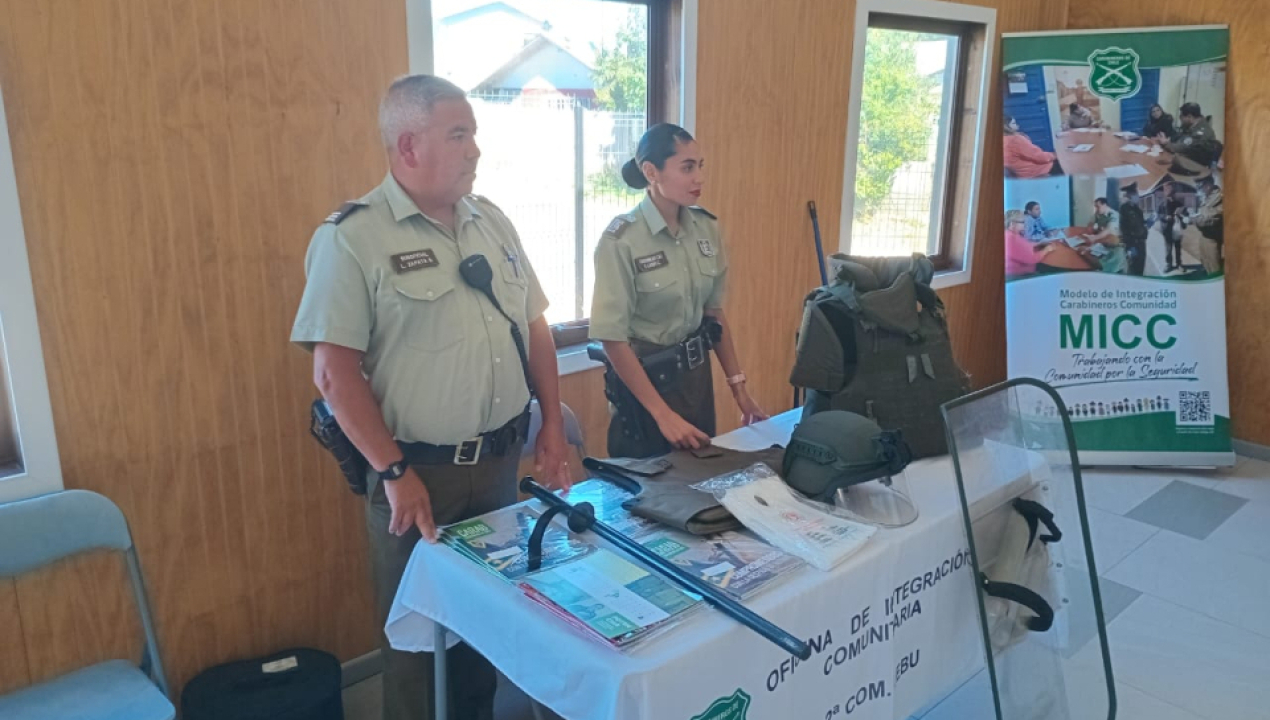 /carabineros-realiza-operativo-civico-en-santa-rosa