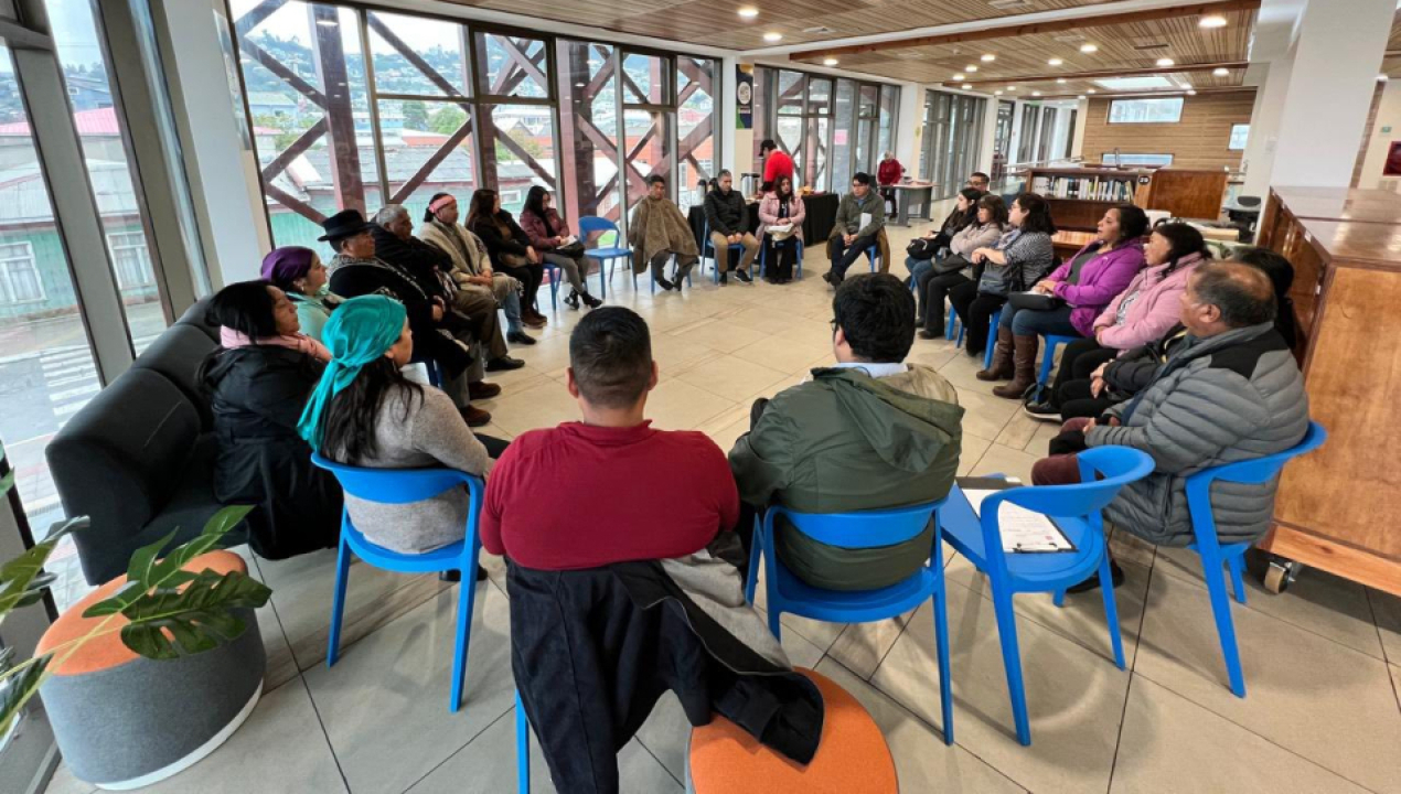 /trawun-con-representantes-de-lebu-y-los-alamos