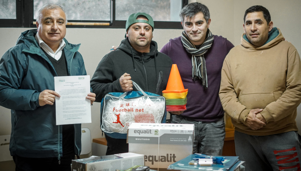 /municipalidad-realiza-entrega-de-oficina-a-asociacion-de-clubes-por-el