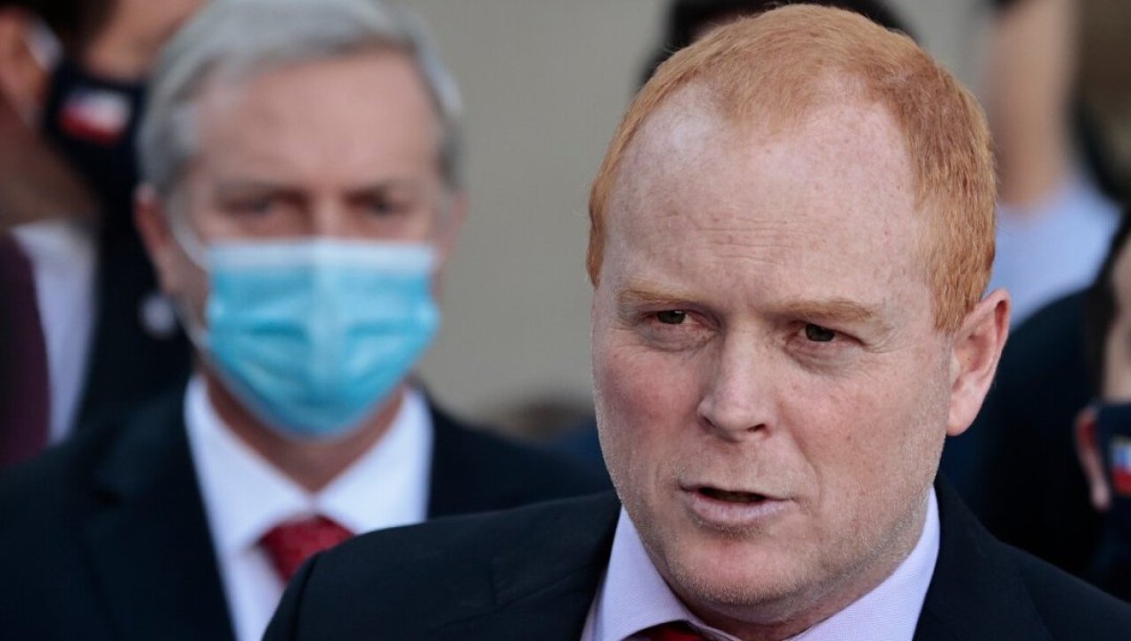 /actualidad/politica/partido-republicano/tension-en-republicanos-faccion-liderada-por-senador-rojo-edwards-llama-a