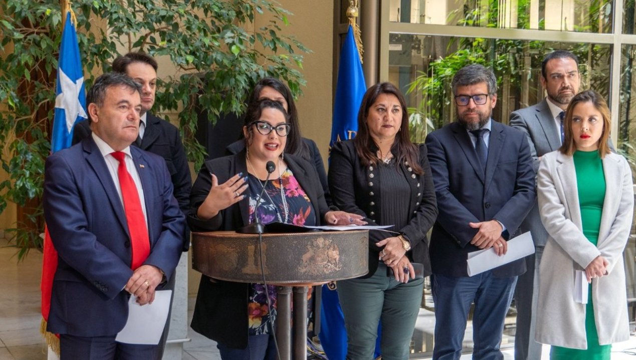 /actualidad/educacion/educacion-secundaria/diputados-y-diputadas-piden-al-gobierno-pausar-la-implementacion-de-los