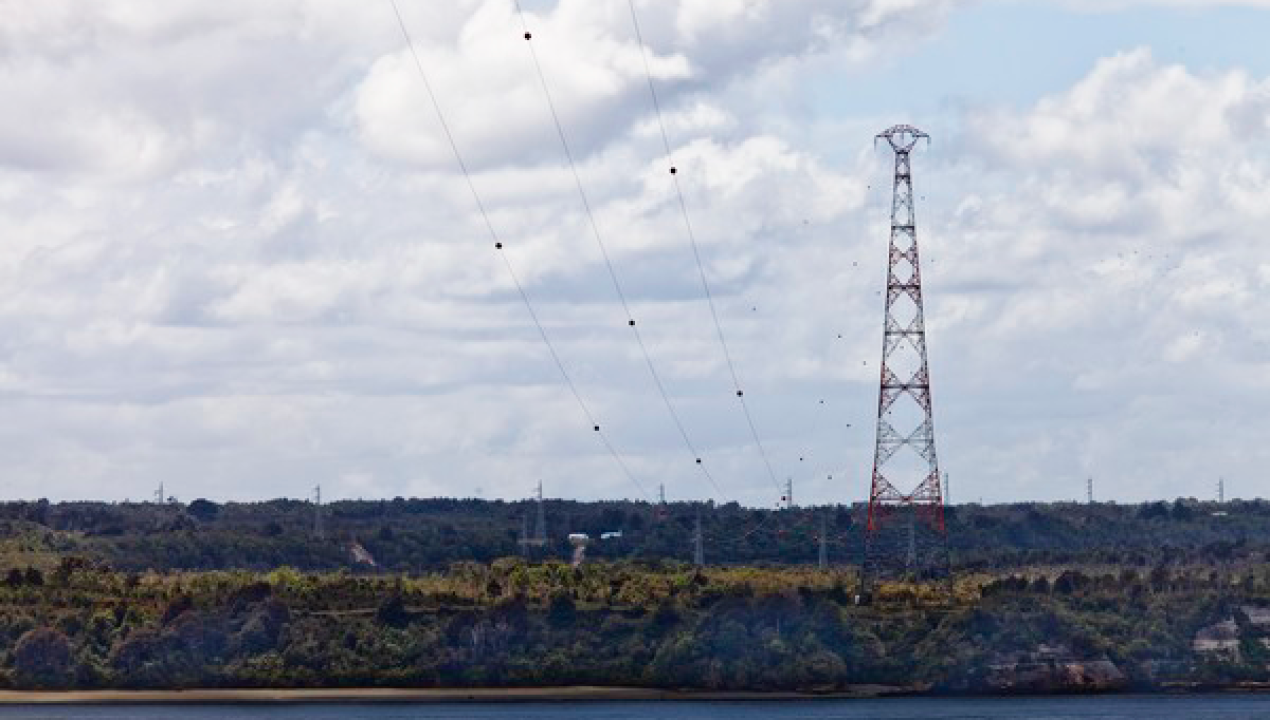 /regionales/region-de-los-lagos/polemico-megaproyecto-electrico-en-chiloe-piden-rechazarlo-ante