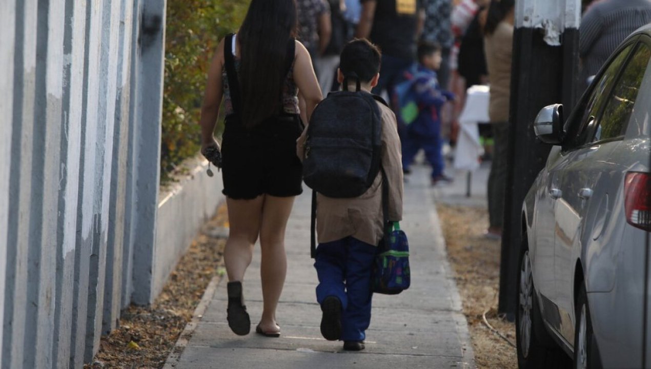 /actualidad/educacion/confirman-fecha-de-inicio-de-vacaciones-de-invierno-revisa-el-detalle-por