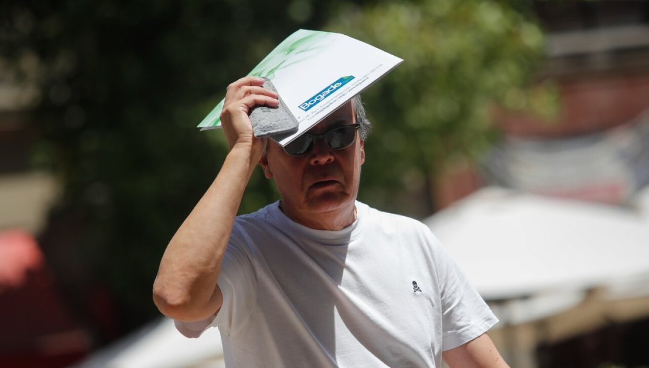 /actualidad/desastres-naturales/altas-temperaturas/ultimos-dias-de-verano-emiten-alerta-por-altas-temperaturas-para-cuatro