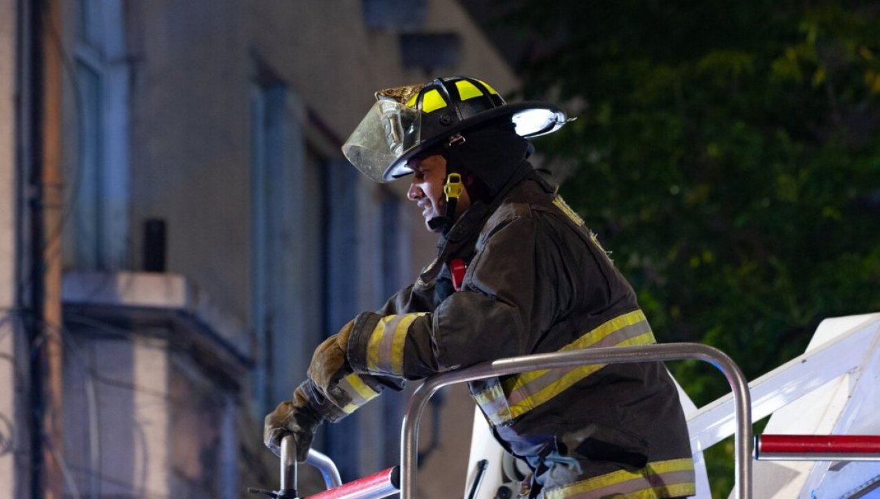 /actualidad/cadem-bomberos-es-la-institucion-mejor-evaluada-en-chile