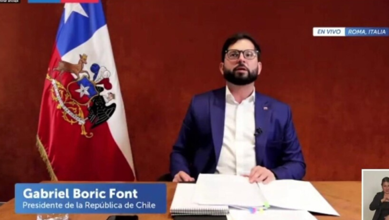 /actualidad/presidente-boric-llama-a-la-unidad-en-enade-y-afirma-que-chile-no-se-cae-a