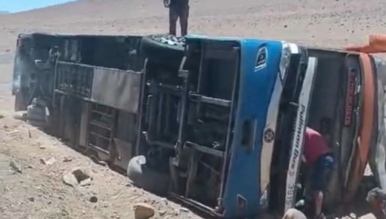 /un-fallecido-y-45-lesionados-tras-volcamiento-de-bus-interprovincial-en