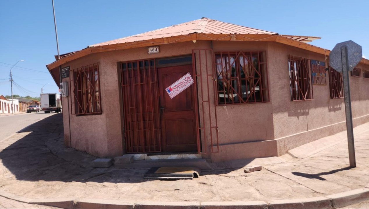 /brote-eta-prohiben-funcionamiento-a-restoran-en-san-pedro-de-atacama